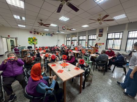 鹿草聖家日照、愛迪生幼兒園-童銀共樂春聯拓印👣